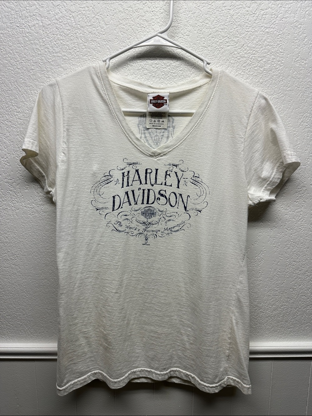 K184 Motor Harley-Davidson Off-White Navy Short Sleeve V-Neck Graphic Sz Med NWT